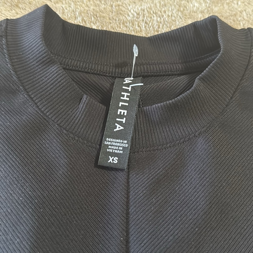 ATHLETA Bayview Athleisure Ruched Black Sleeveless Top - Picture 5 of 10